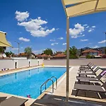 Hotel Montana 3*