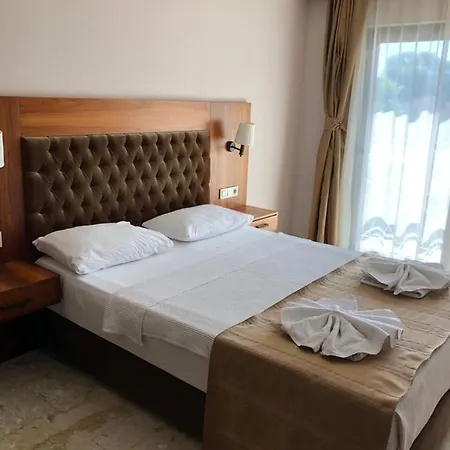 Otel Montana 3*
