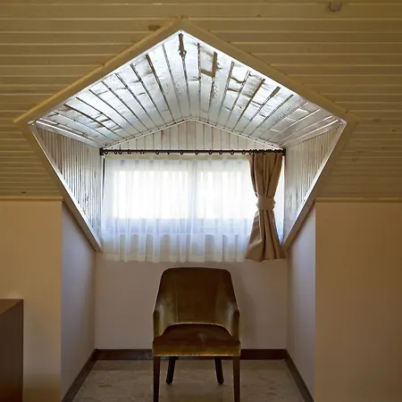 Otel Montana 3*