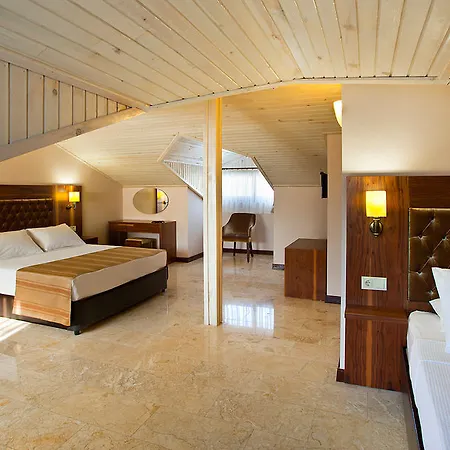 Montana Otel